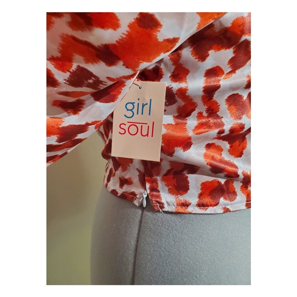 Top - Picture 4 of 4